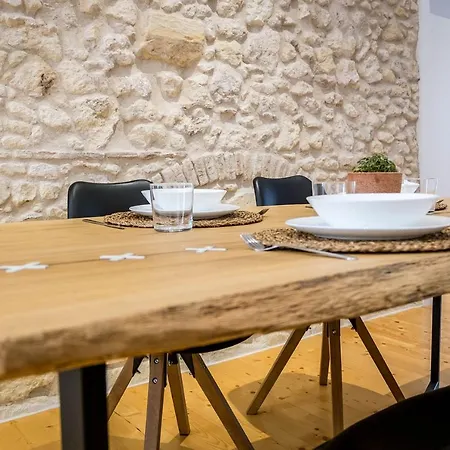 Apartment Maison Del Corso - Charming House In Historic Centre Cagliari